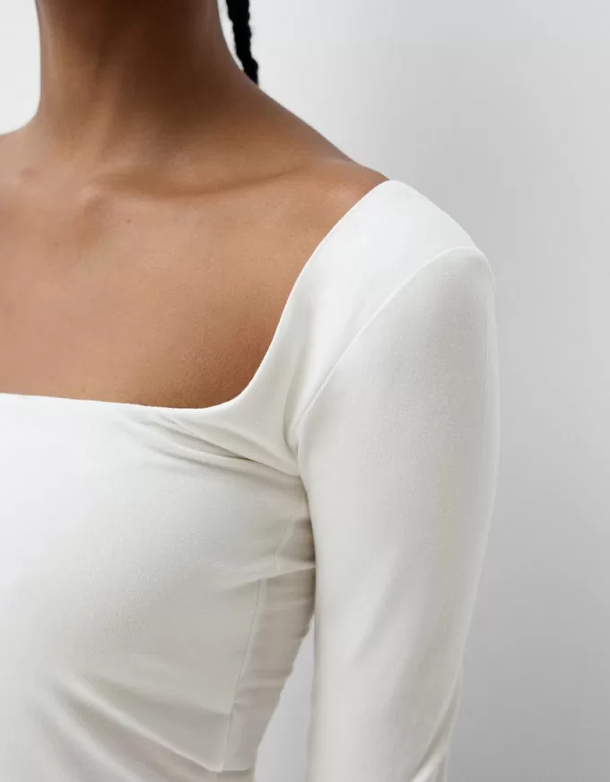 Tricou cu mânecă lungă cu decolteu pătrat Tricou cu mânecă lungă cu decolteu pătrat