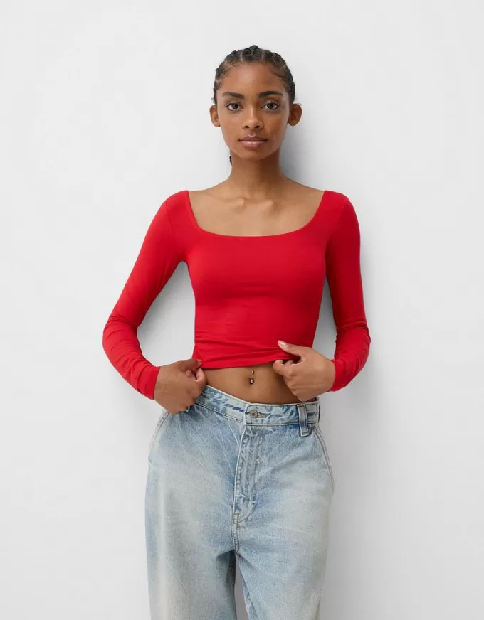 Tricou cu mânecă lungă cu decolteu pătrat Tricou cu mânecă lungă cu decolteu pătrat