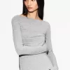 Tricou cu maneca lunga cu detaliu incrustat Tricou cu maneca lunga cu detaliu incrustat
