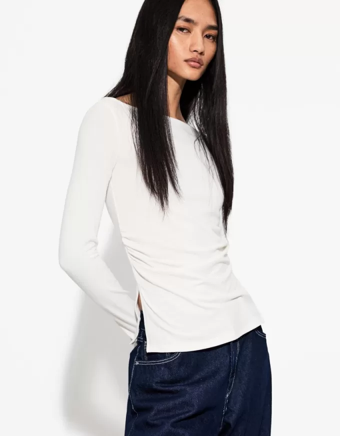 Tricou cu maneca lunga cu detaliu incrustat Tricou cu maneca lunga cu detaliu incrustat