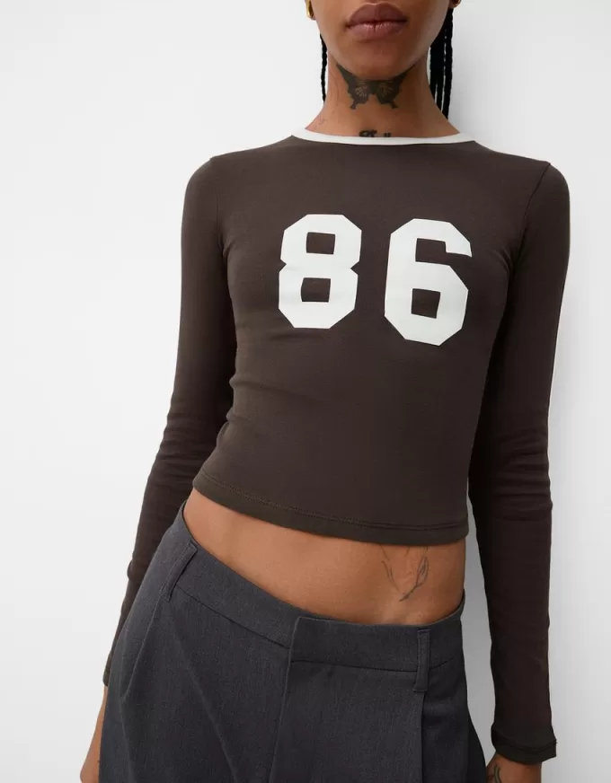 Tricou cu maneca lunga, cu imprimeu si ornamente Tricou cu maneca lunga, cu imprimeu si ornamente