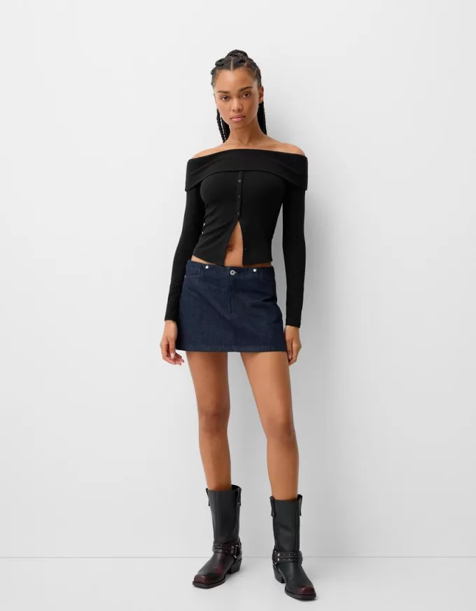 Tricou cu maneca lunga cu nasturi Tricou cu maneca lunga cu nasturi
