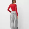 Tricou cu mânecă lungă, cu părțile strânse Tricou cu mânecă lungă, cu părțile strânse