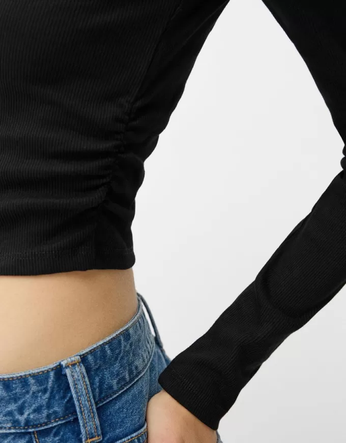 Tricou cu mânecă lungă, cu părțile strânse Tricou cu mânecă lungă, cu părțile strânse