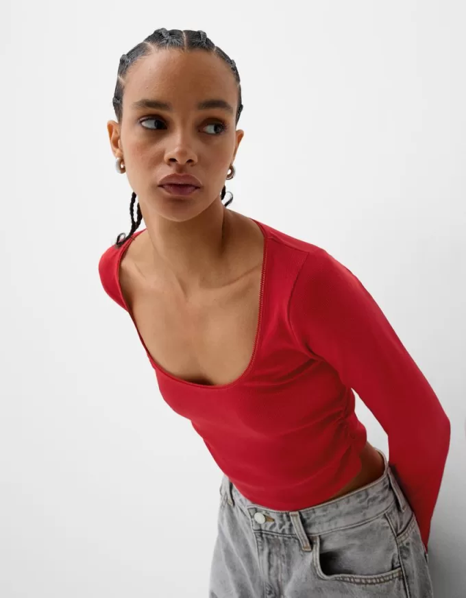 Tricou cu mânecă lungă, cu părțile strânse Tricou cu mânecă lungă, cu părțile strânse