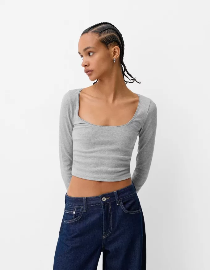 Tricou cu mânecă lungă, cu părțile strânse Tricou cu mânecă lungă, cu părțile strânse