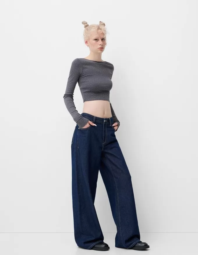 Tricou cu maneca lunga cu strasuri peste tot Tricou cu maneca lunga cu strasuri peste tot