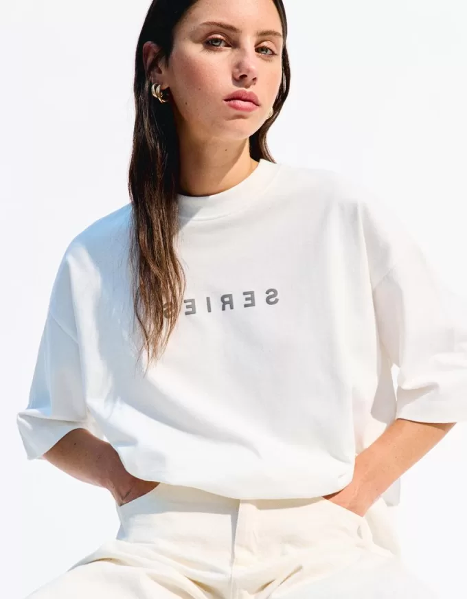 Tricou cu mânecă scurtă BERSHKA SERIES cu imprimeu Tricou cu mânecă scurtă BERSHKA SERIES cu imprimeu