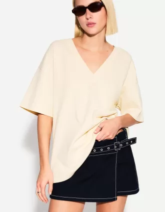Tricou cu mânecă scurtă cu decolteu în V din bumbac greu