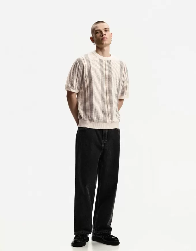 Tricou cu mânecă scurtă cu dungi texturate Tricou cu mânecă scurtă cu dungi texturate