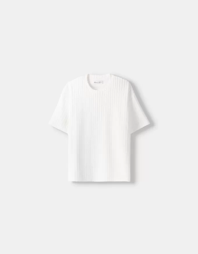 Tricou cu mânecă scurtă cu dungi texturate Tricou cu mânecă scurtă cu dungi texturate