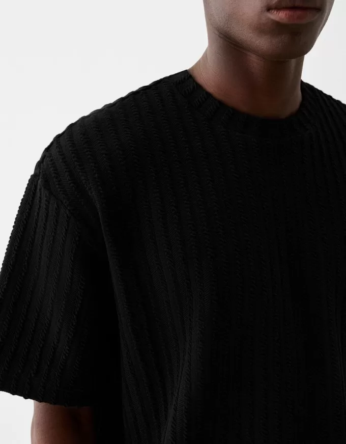 Tricou cu mânecă scurtă cu dungi texturate Tricou cu mânecă scurtă cu dungi texturate