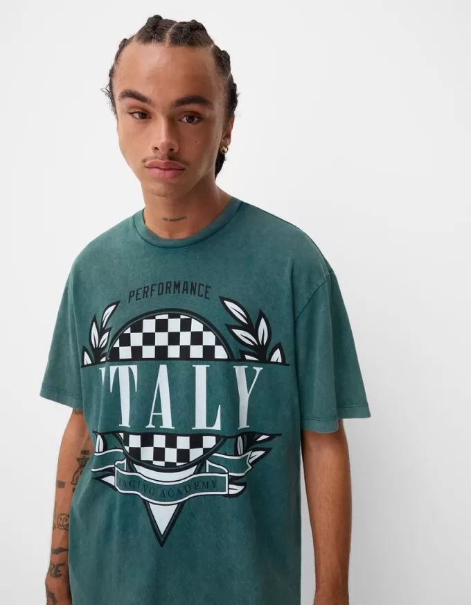 Tricou cu mânecă scurtă cu efect decolorat și imprimeu Tricou cu mânecă scurtă cu efect decolorat și imprimeu