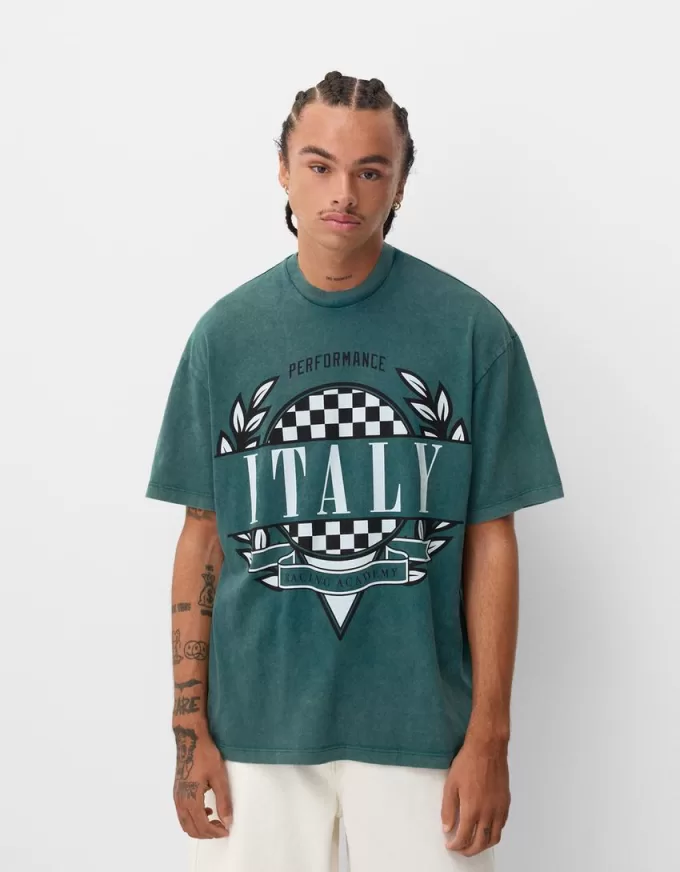 Tricou cu mânecă scurtă cu efect decolorat și imprimeu Tricou cu mânecă scurtă cu efect decolorat și imprimeu