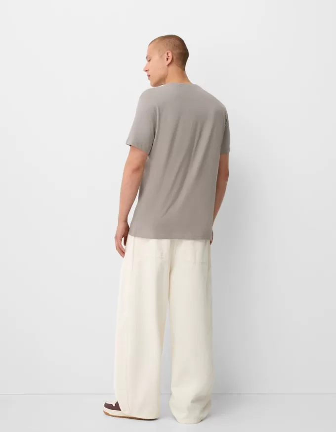 Tricou cu mânecă scurtă, cu formă normală Tricou cu mânecă scurtă, cu formă normală
