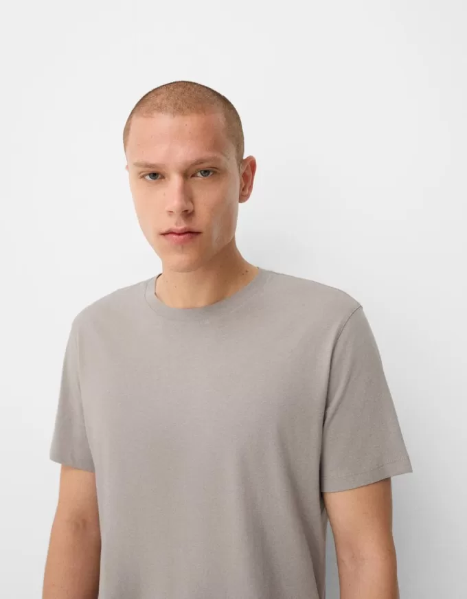 Tricou cu mânecă scurtă, cu formă normală Tricou cu mânecă scurtă, cu formă normală