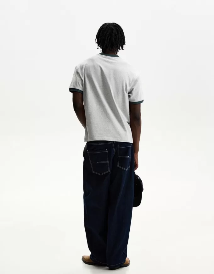 Tricou cu maneca scurta cu imprimeu contrastant Tricou cu maneca scurta cu imprimeu contrastant