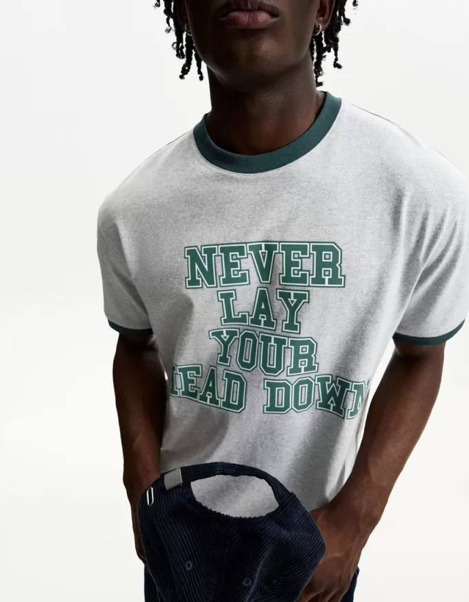 Tricou cu maneca scurta cu imprimeu contrastant Tricou cu maneca scurta cu imprimeu contrastant