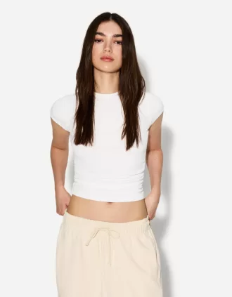 Tricou cu mânecă scurtă cu încrețire laterală