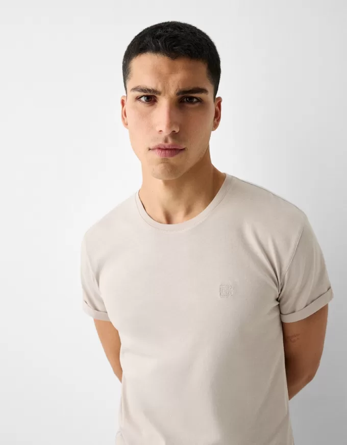 Tricou cu mânecă scurtă în formă musculară Tricou cu mânecă scurtă în formă musculară