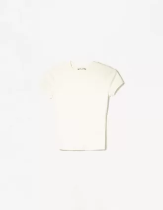 Tricou cu mânecă scurtă și decolteu