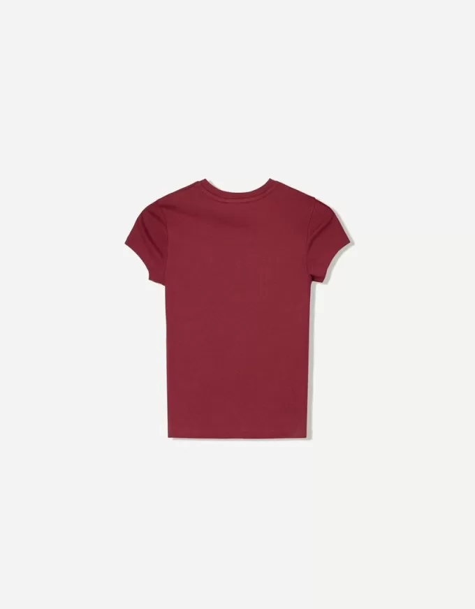 Tricou cu mânecă scurtă și decolteu Tricou cu mânecă scurtă și decolteu