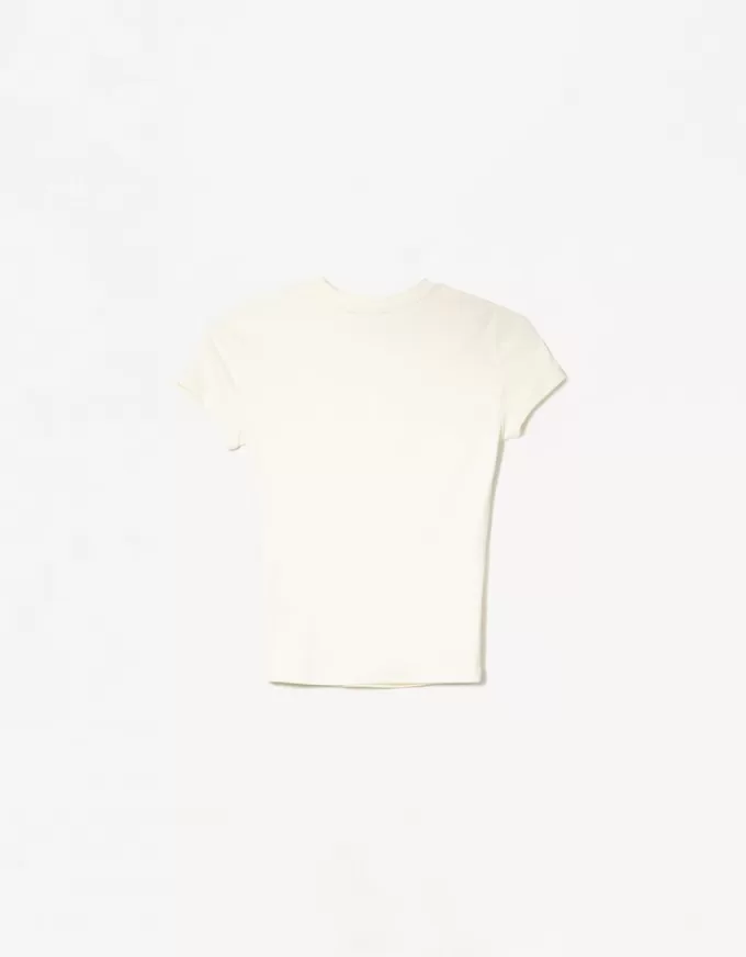Tricou cu mânecă scurtă și decolteu Tricou cu mânecă scurtă și decolteu