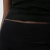 Tricou cu mânecă scurtă și decolteu Tricou cu mânecă scurtă și decolteu