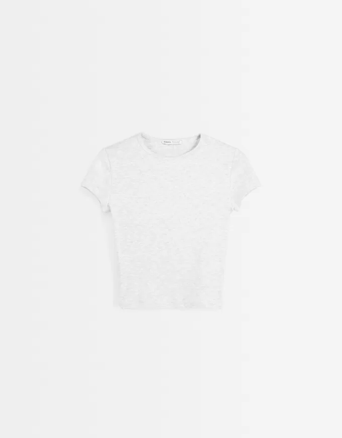 Tricou cu mânecă scurtă și decolteu