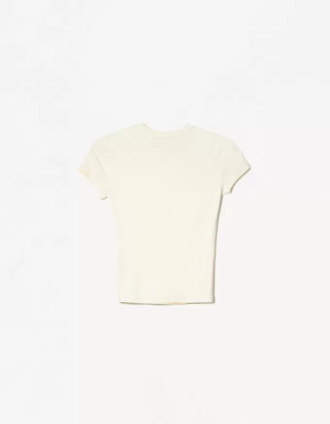 Tricou cu mânecă scurtă și decolteu Tricou cu mânecă scurtă și decolteu
