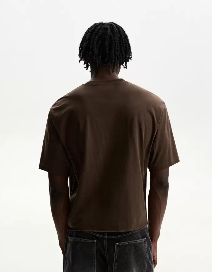 Tricou decupat cu maneca scurta Tricou decupat cu maneca scurta