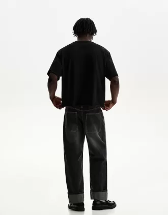 Tricou decupat cu maneca scurta