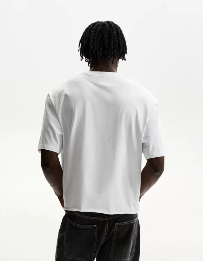Tricou decupat cu maneca scurta Tricou decupat cu maneca scurta