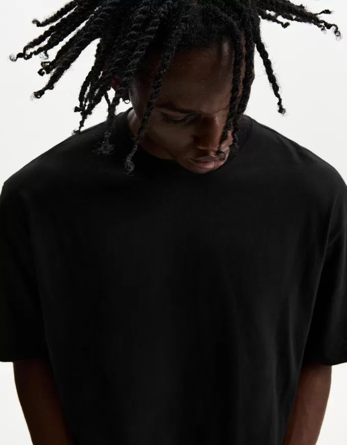 Tricou decupat cu maneca scurta Tricou decupat cu maneca scurta