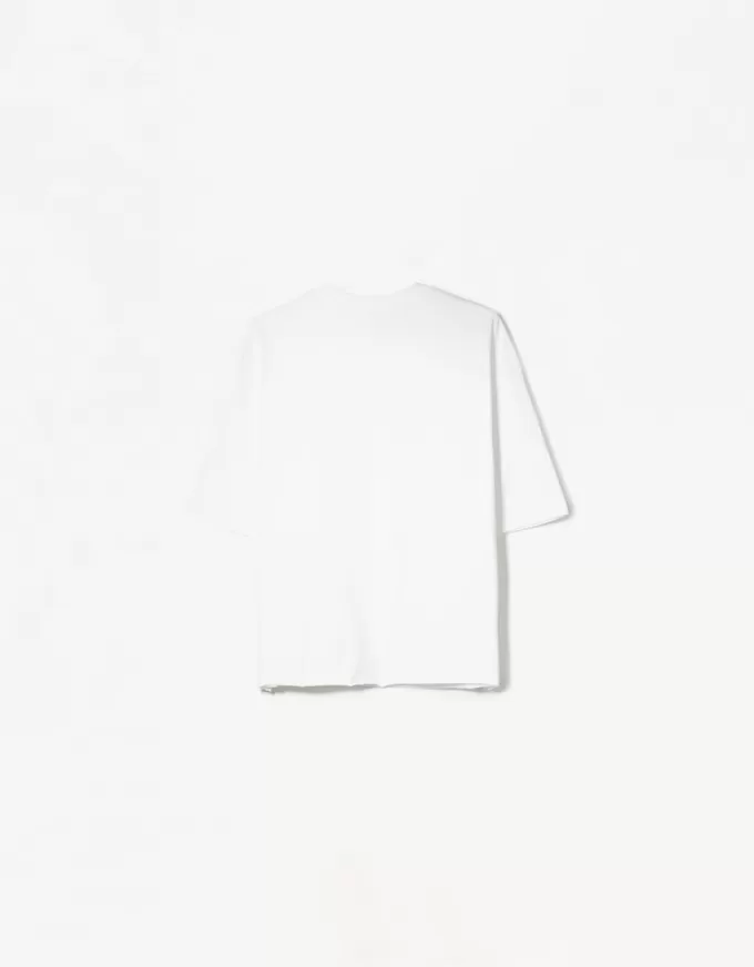 Tricou decupat cu maneca scurta Tricou decupat cu maneca scurta