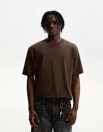 Tricou decupat cu maneca scurta