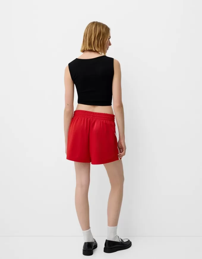 Tricou fără mâneci cu decolteu pătrat