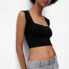 Tricou fără mâneci cu decolteu pătrat