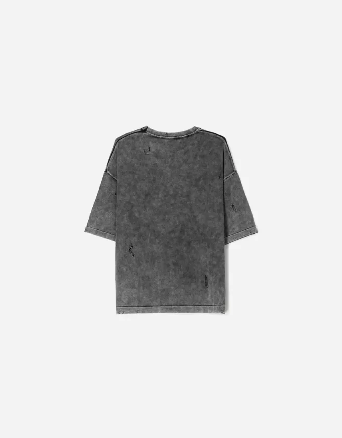 Tricou rupt cu maneca scurta Tricou rupt cu maneca scurta
