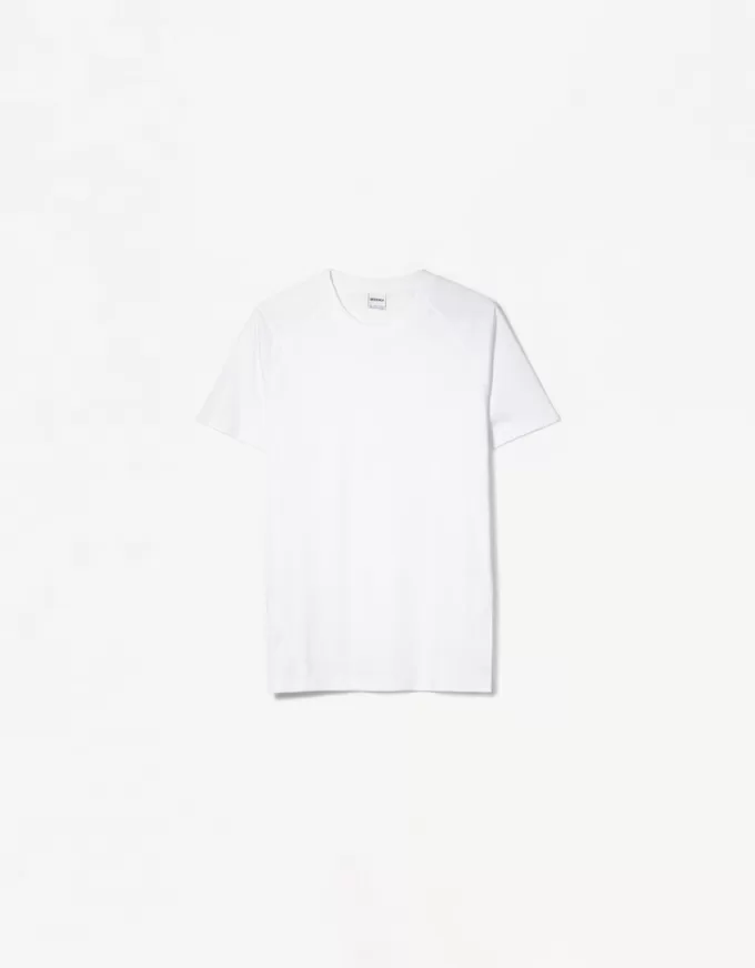 Tricou slim-fit cu maneca scurta, cu cusaturi