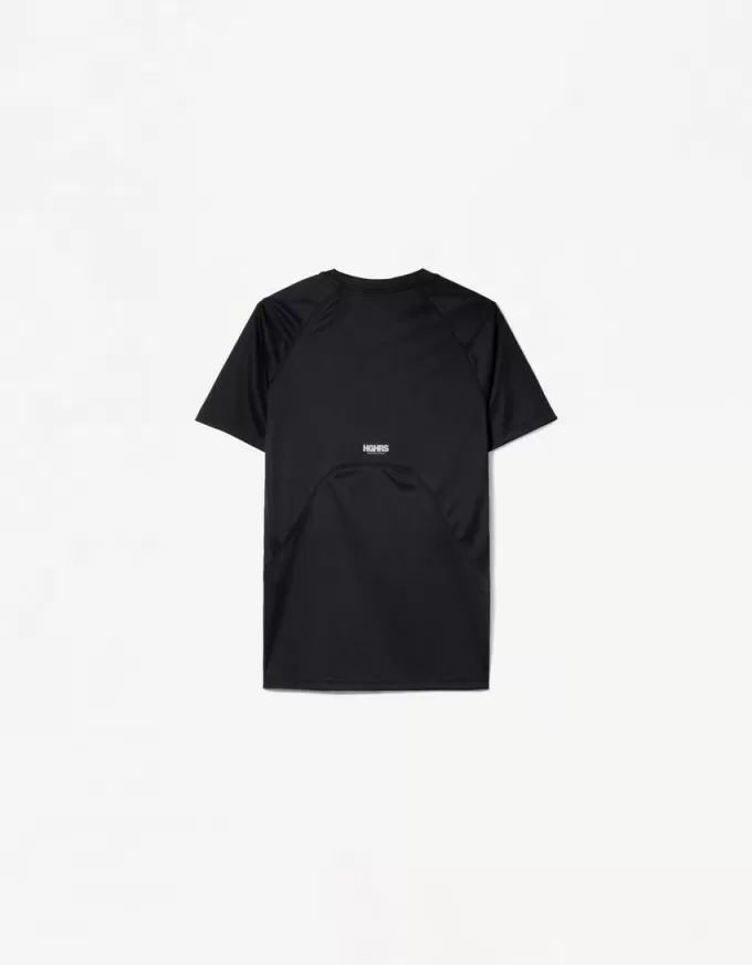 Tricou slim-fit cu maneca scurta, cu cusaturi