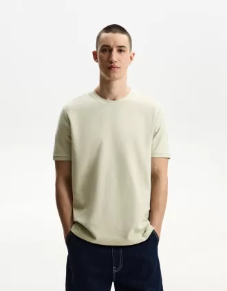 Tricou texturat cu maneca scurta