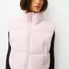 Vestă pufă decupată Vestă pufă decupată