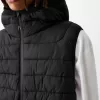 Vestă pufă ușoară cu glugă