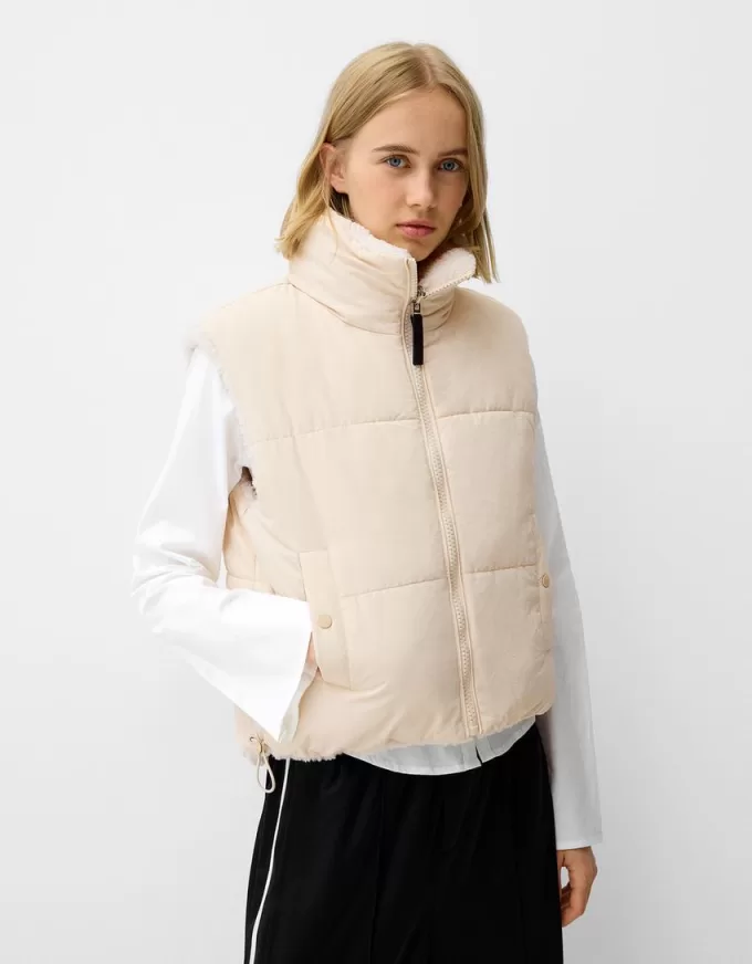 Vestă reversibilă din faux shearling Vestă reversibilă din faux shearling